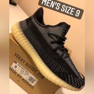 Yeezy Boost 350 V2  Carbon mens Size 9